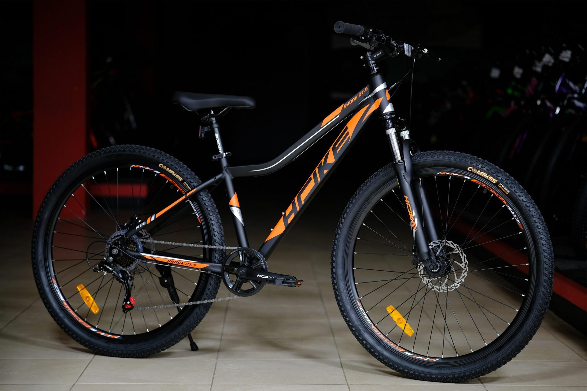 Велосипед HOKE Shock 27,5 MD матовый чёрный-оранжевый 15